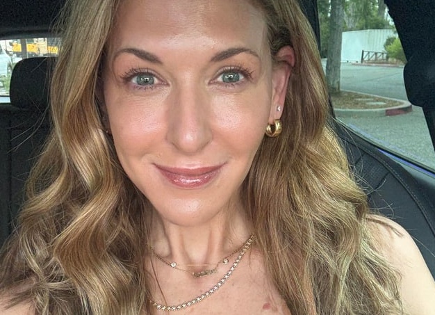 Эта дама не спешит закрашивать седину: в чем секрет стиля королевы Летиции